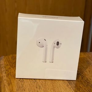 Apple AirPods (2nd gen) New in box